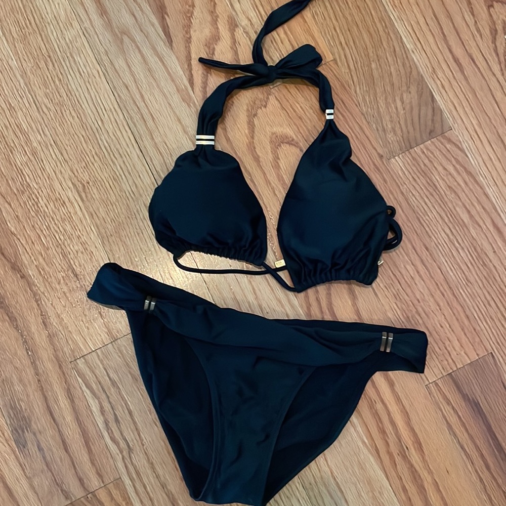 Vix black swimsuit